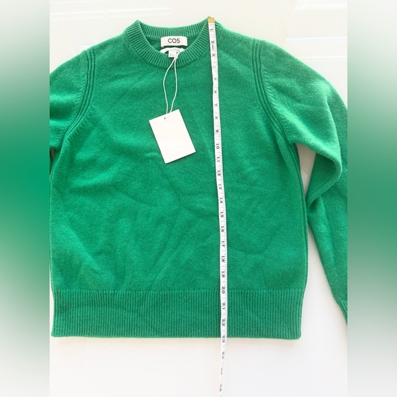 NWT! COS 100% CASHMERE crew neck pullover SWEATER in green Sz Xs - Picture 10 of 12
